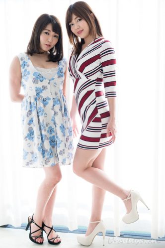 Japanese Lesbians: Yui Kawagoe and Shino Aoi - Spit Swapping Deep Lesbian Kiss